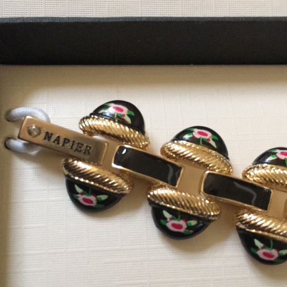 New Classic Napier Floral Bracelet - Picture 3 of 6